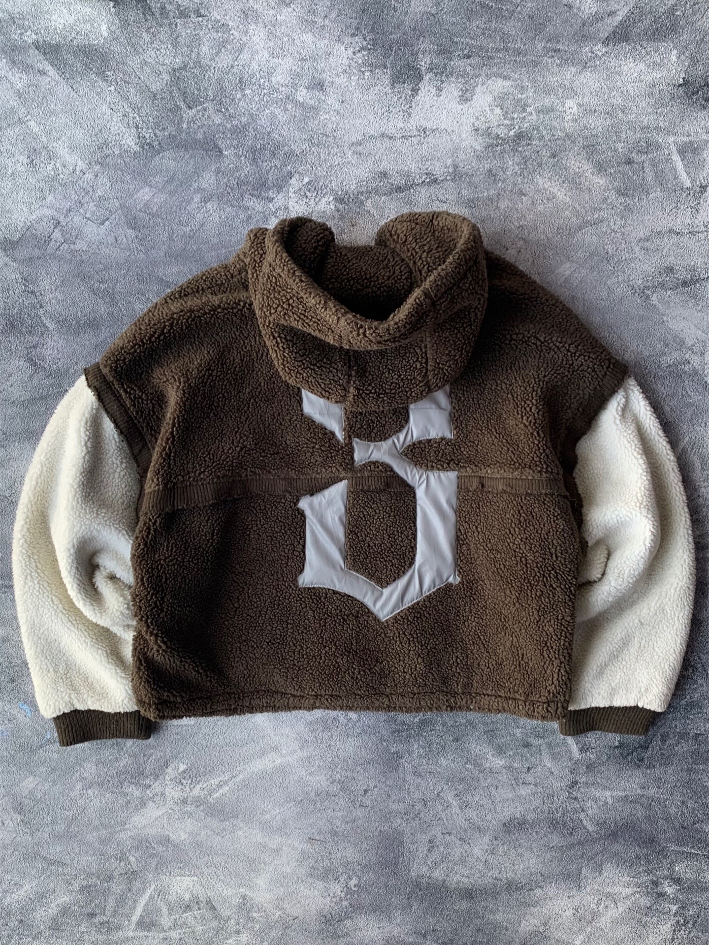 NELLIEL  SHERPA JACKET | BLEACH