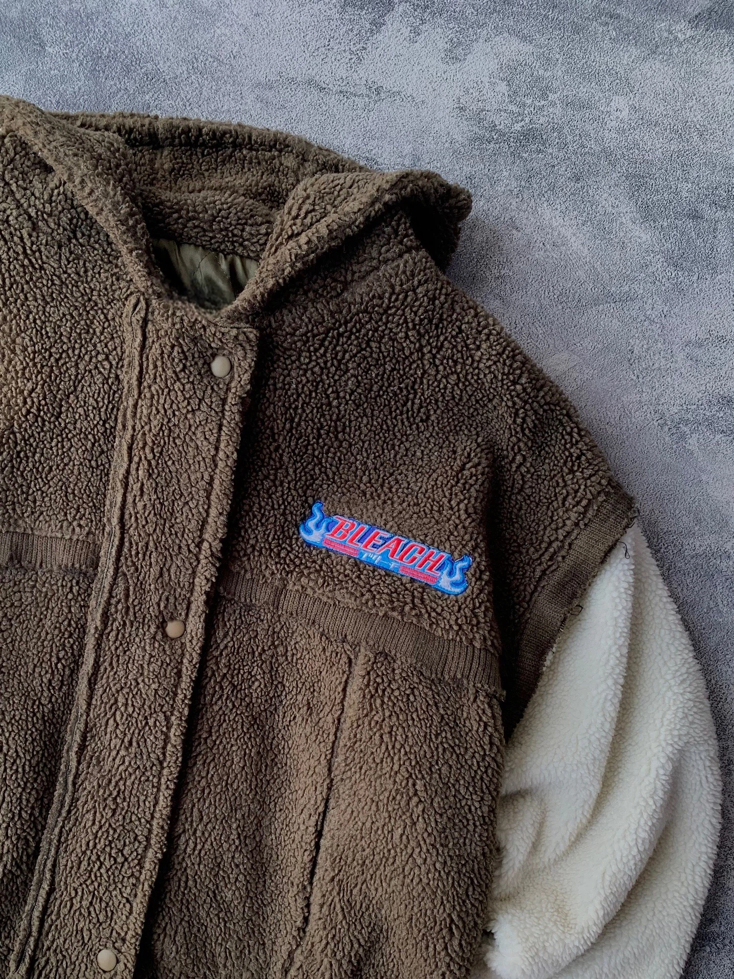 NELLIEL  SHERPA JACKET | BLEACH