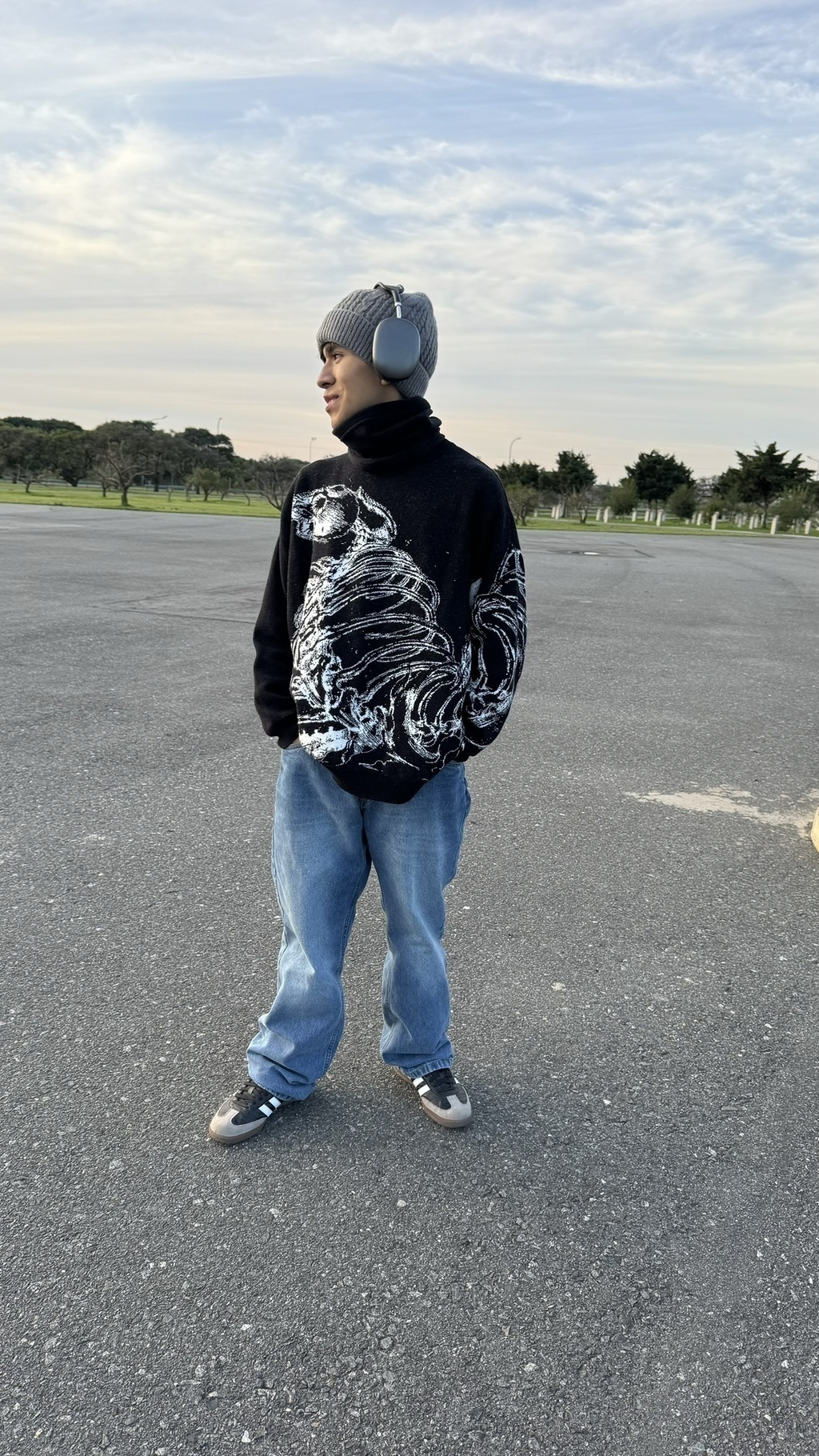 SWEATER EREN SKULL 