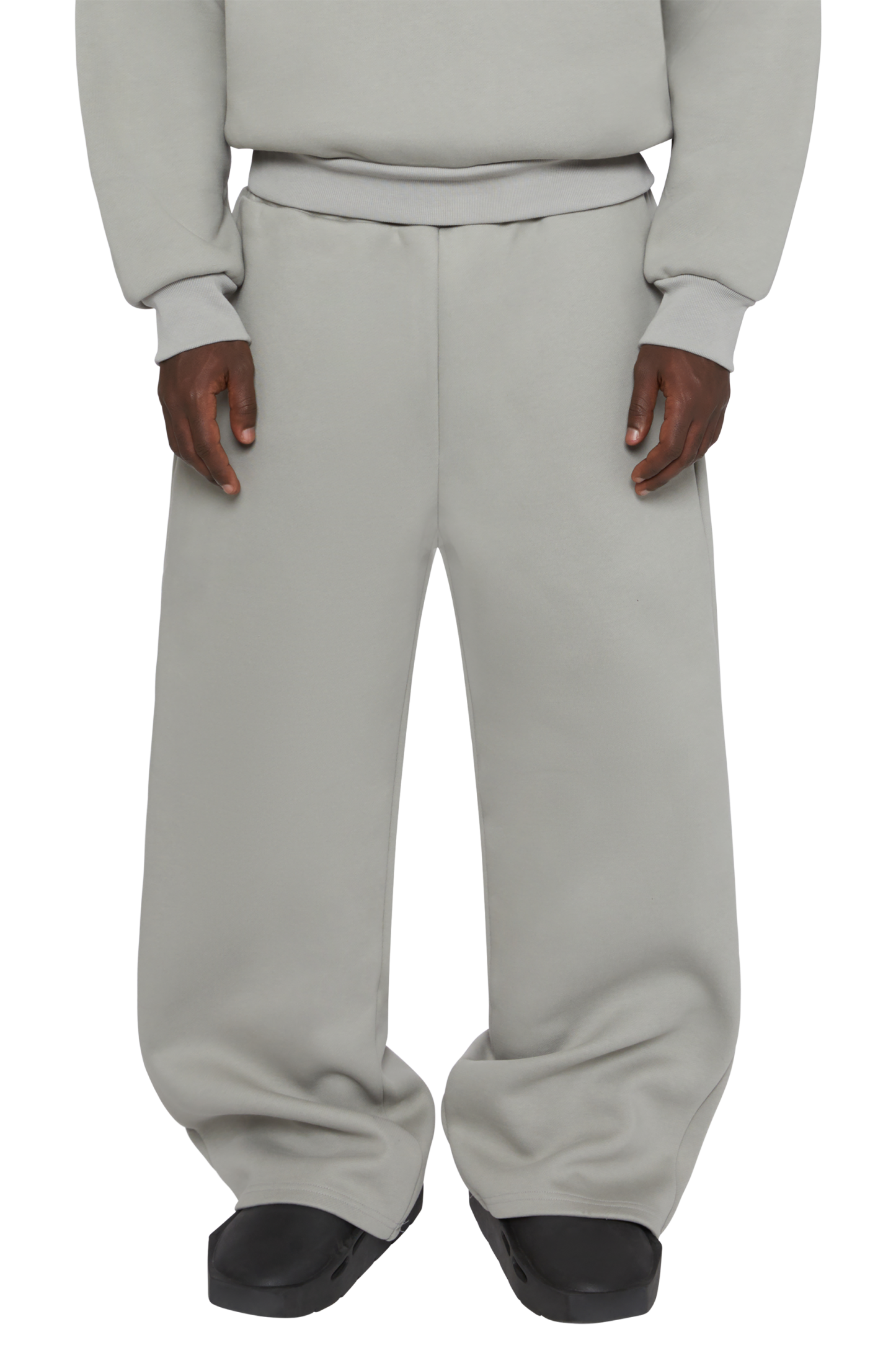 V2 610 GSM MONOCHROME COZY STRAIGHT LEG SWEATS