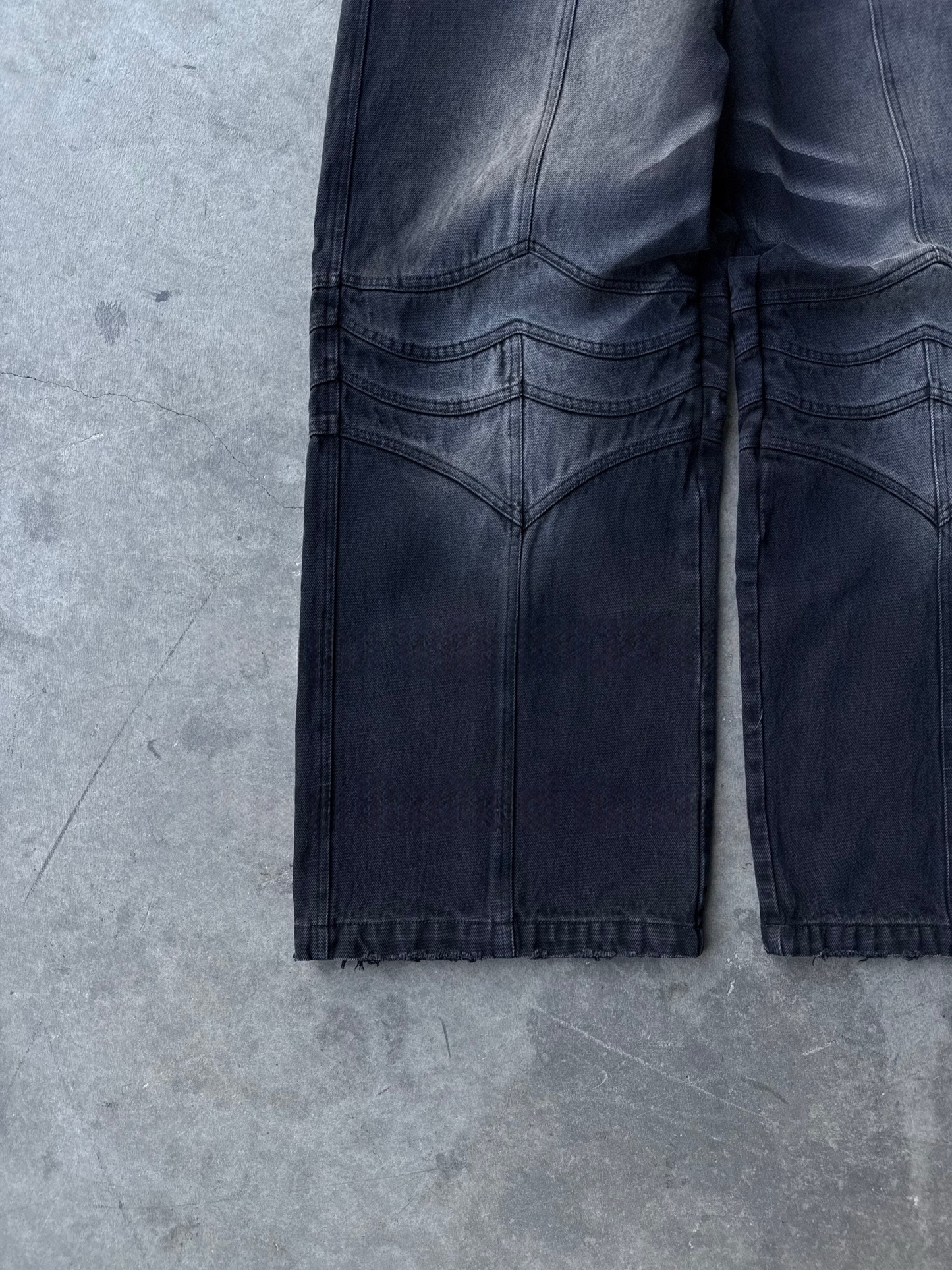 GUTS ARMOR JEANS