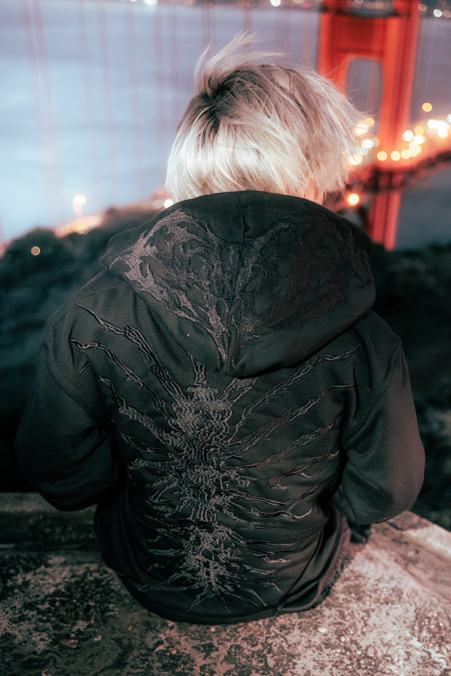 TOYKO GHOUL SUIT
