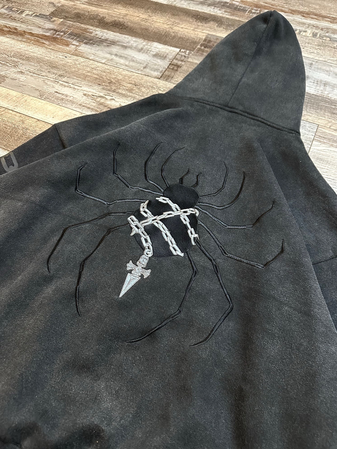 "JUDGMENT CHAIN" ZIP HOODIE