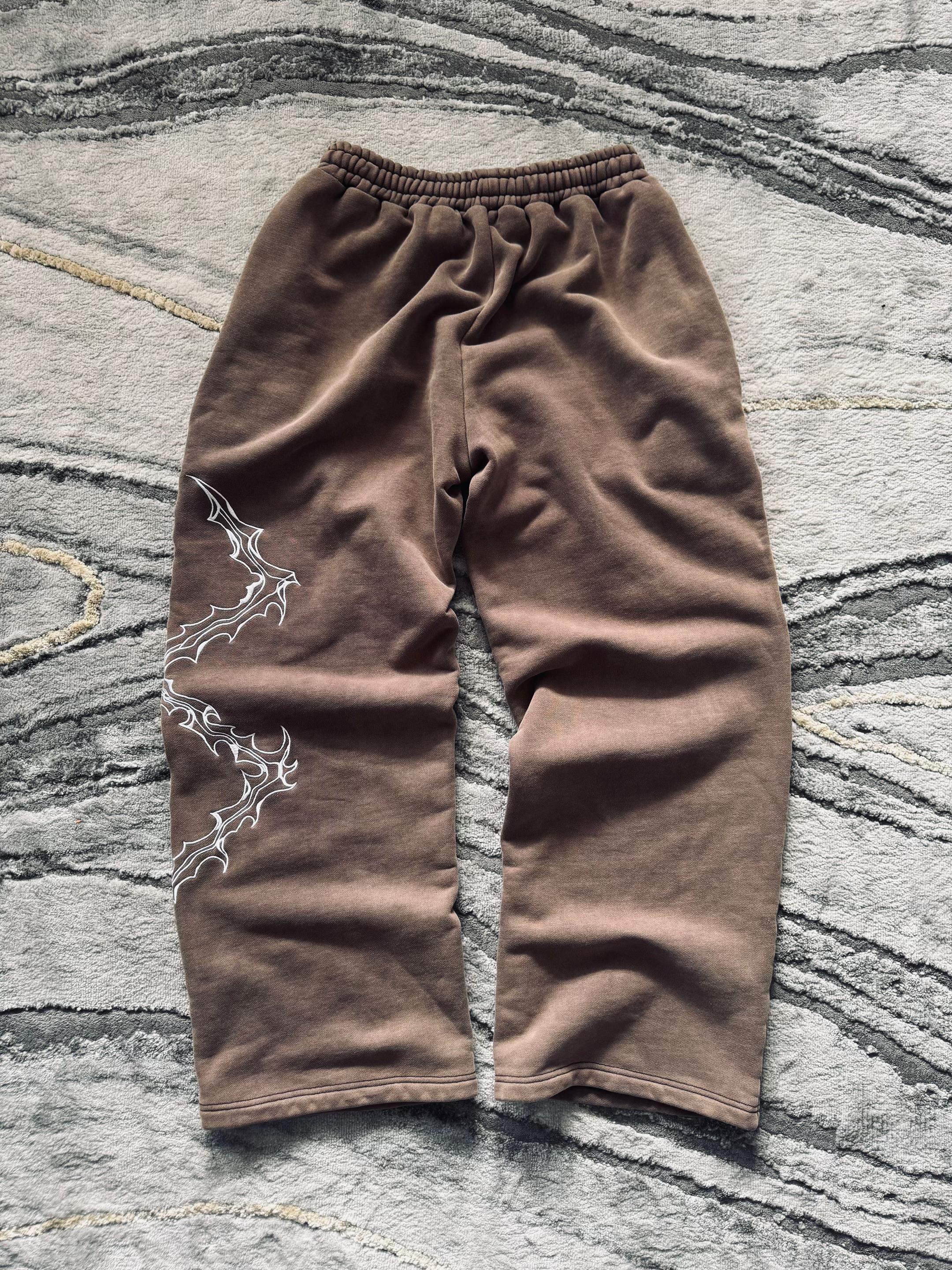 BERSERK RELIC SWEATS