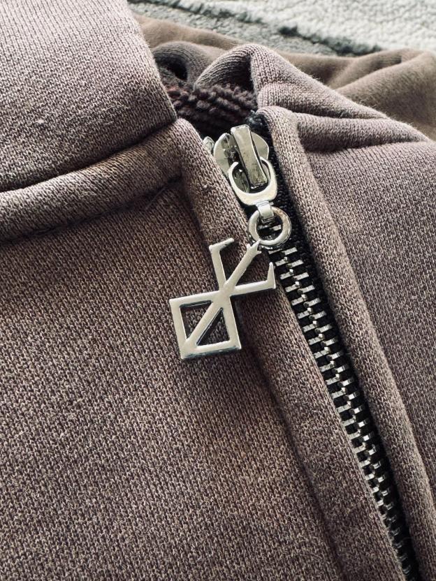 BERSERK RELIC ZIP-UP HOODIE