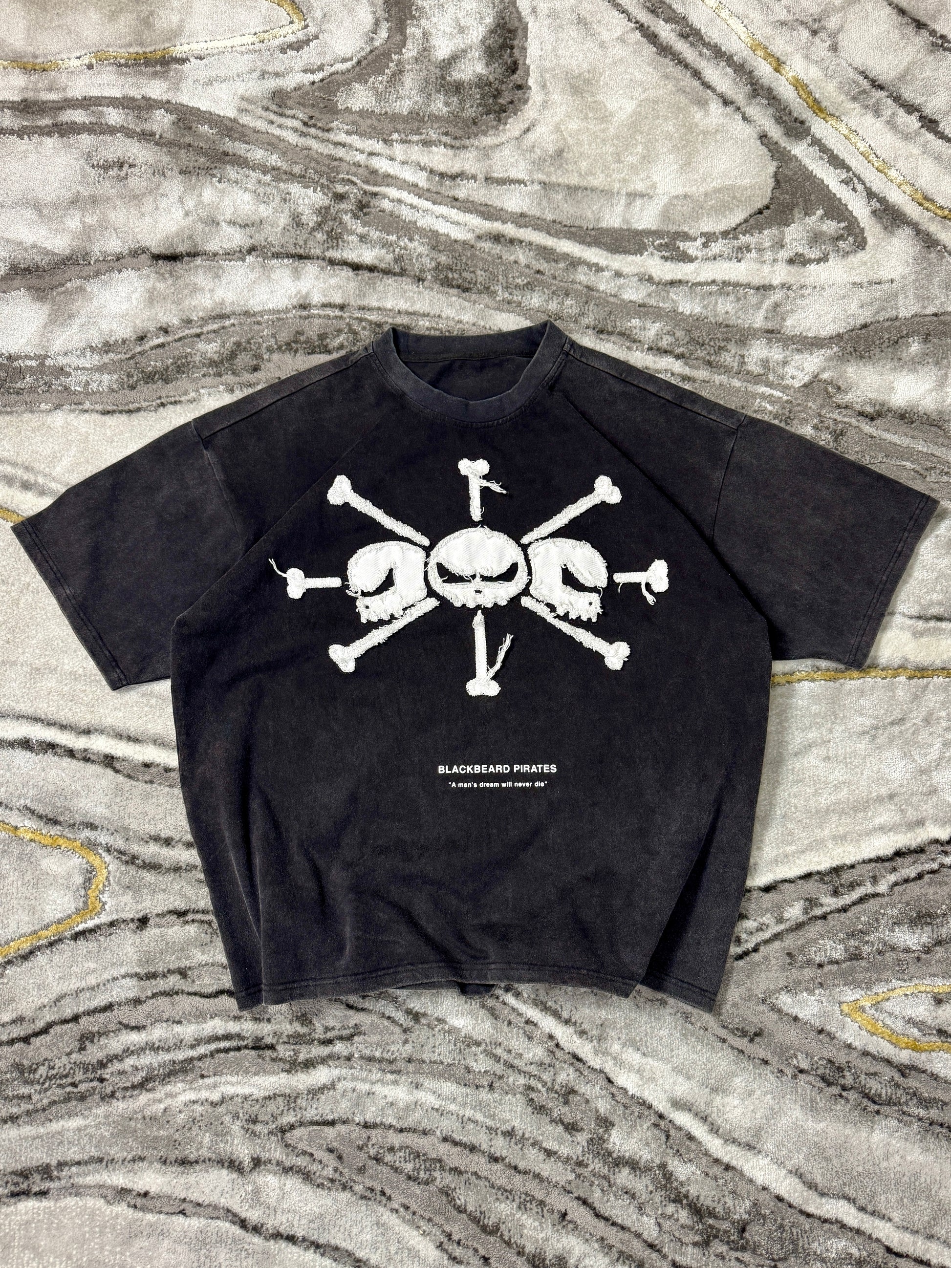 BLACKBEARD PIRATES TEE