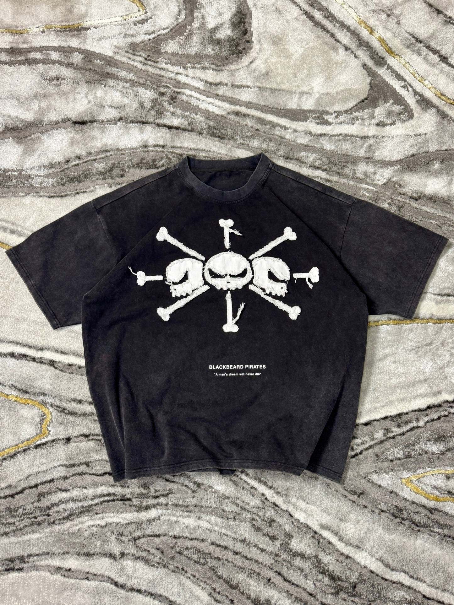 BLACKBEARD PIRATES TEE