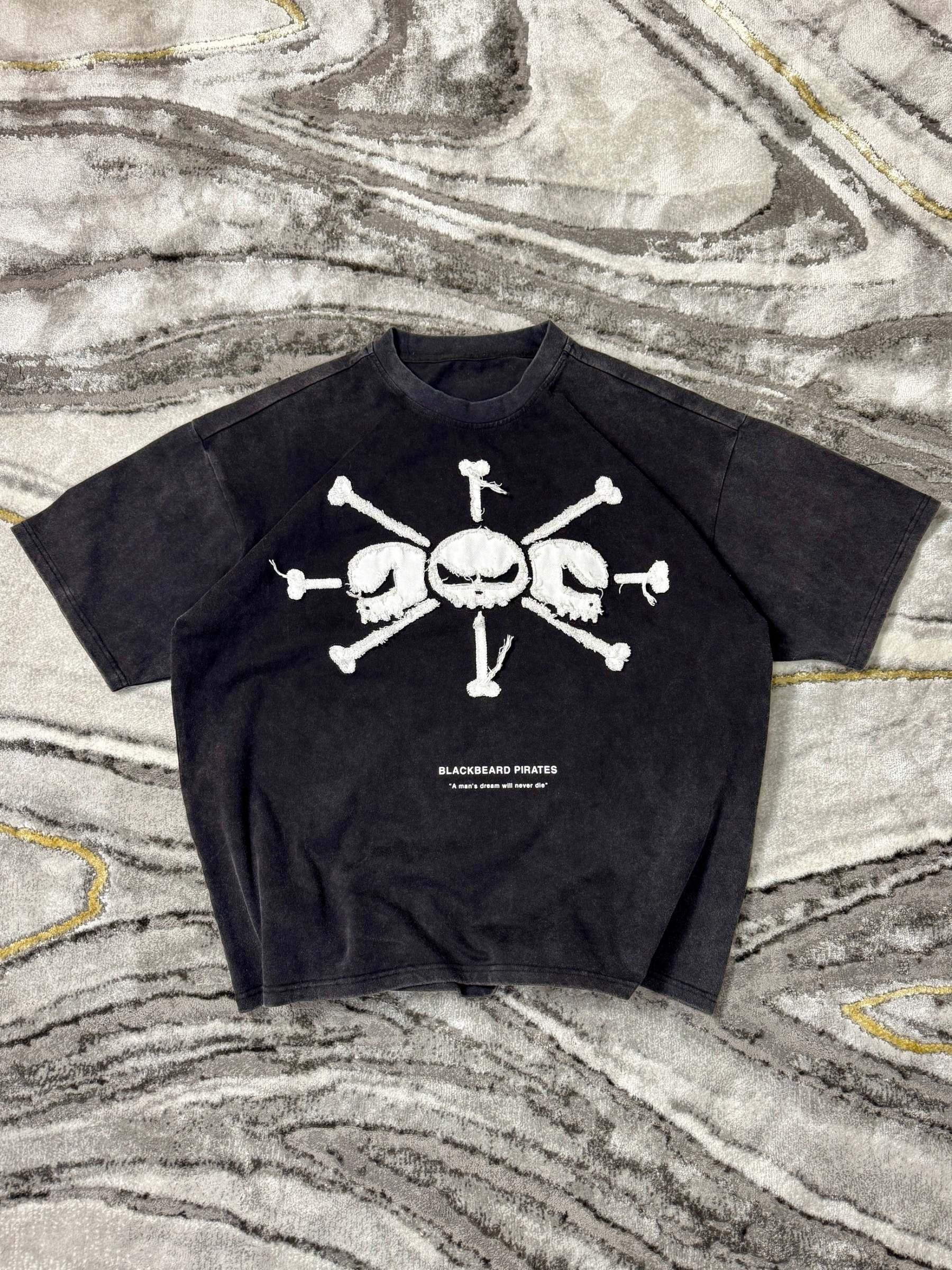 BLACKBEARD PIRATES TEE