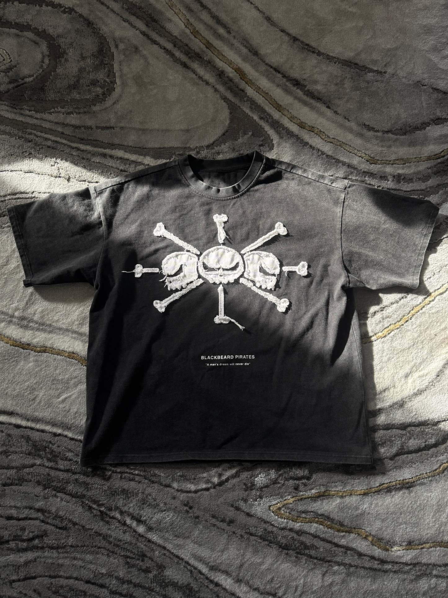 BLACKBEARD PIRATES TEE