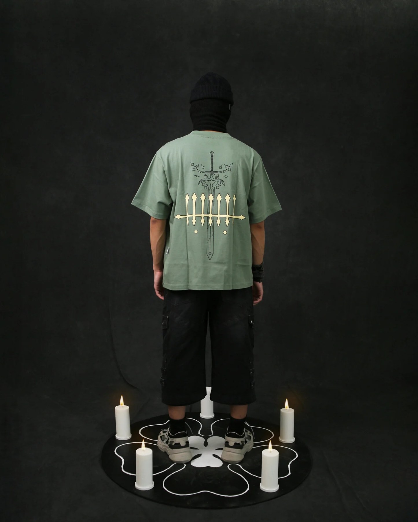 YUNO FOUR CLOVER TEE