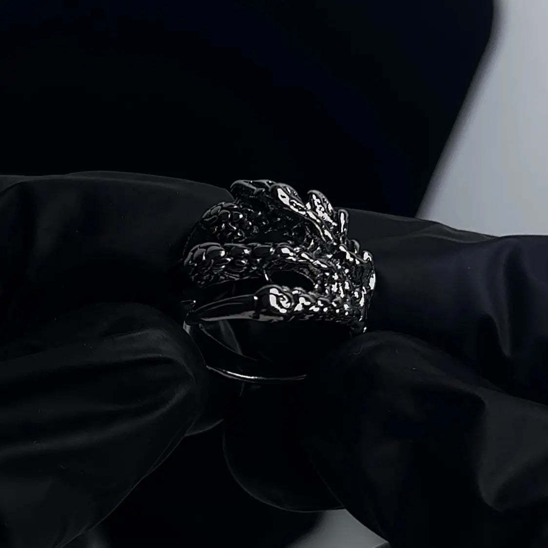 DRAGON CLAW RING