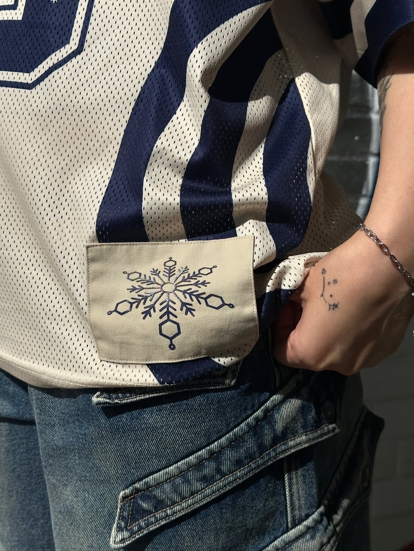 UPPER MOON 3 AKAZA JERSEY