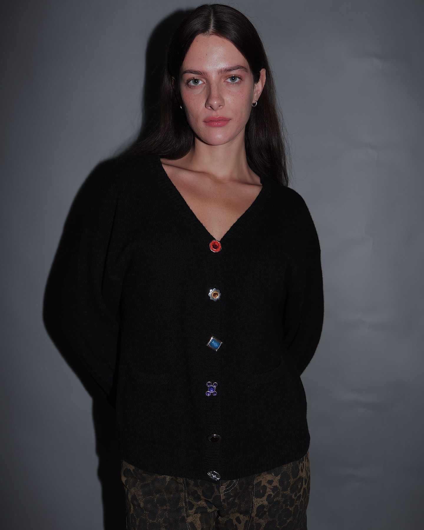 BLACK BEARD RING CARDIGAN | ONE PIECE