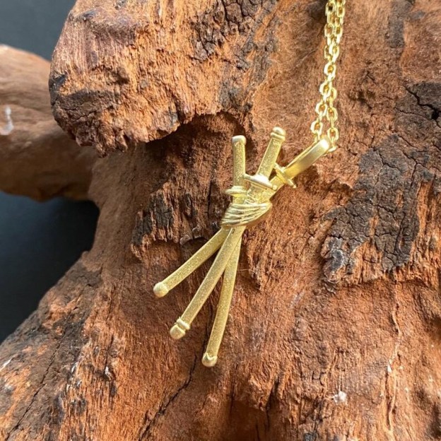 ZORO SWORD NECKLACE