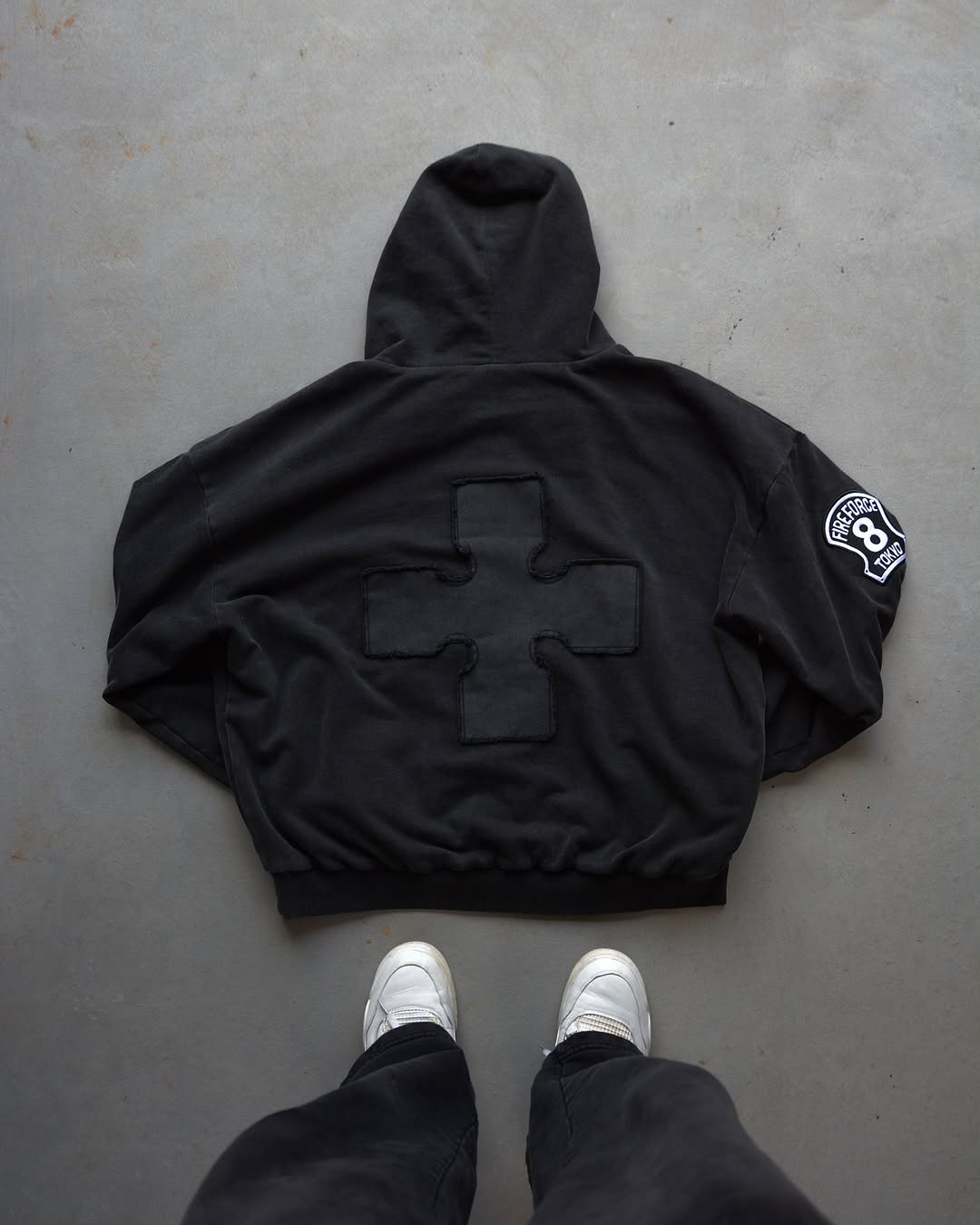 "COMPANY 8" ZIP-UP HOODIE