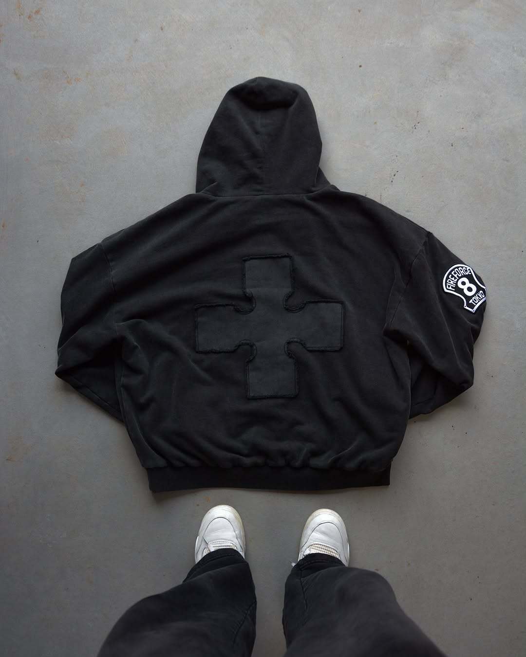 "COMPANY 8" ZIP-UP HOODIE