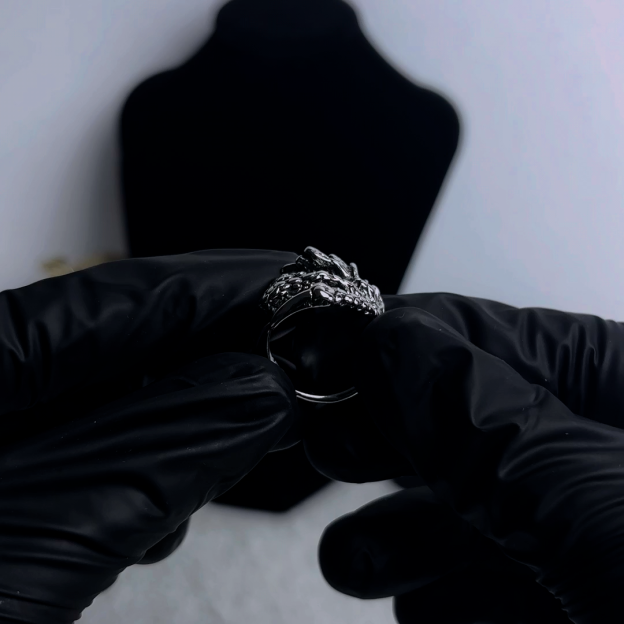 DRAGON CLAW RING