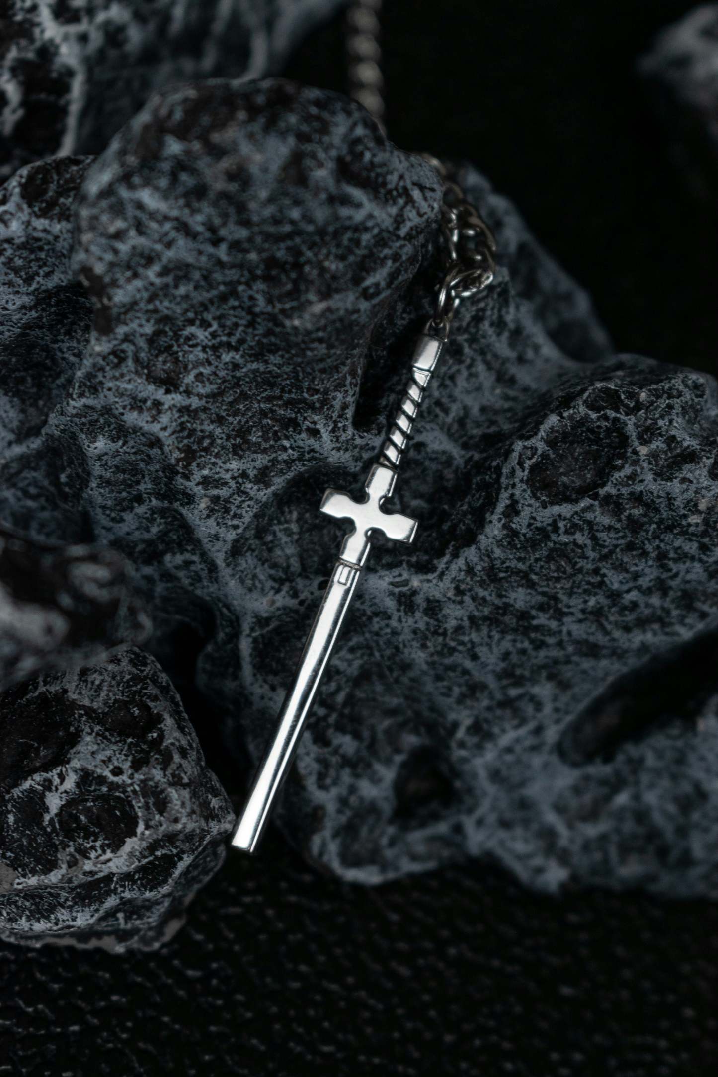 Arthur's 'Excalibur' Necklace - Fire Force