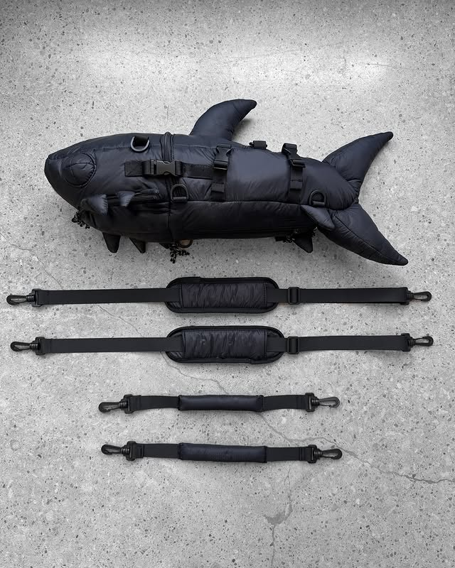 ARCANE JINX SHARK CANNON BAG