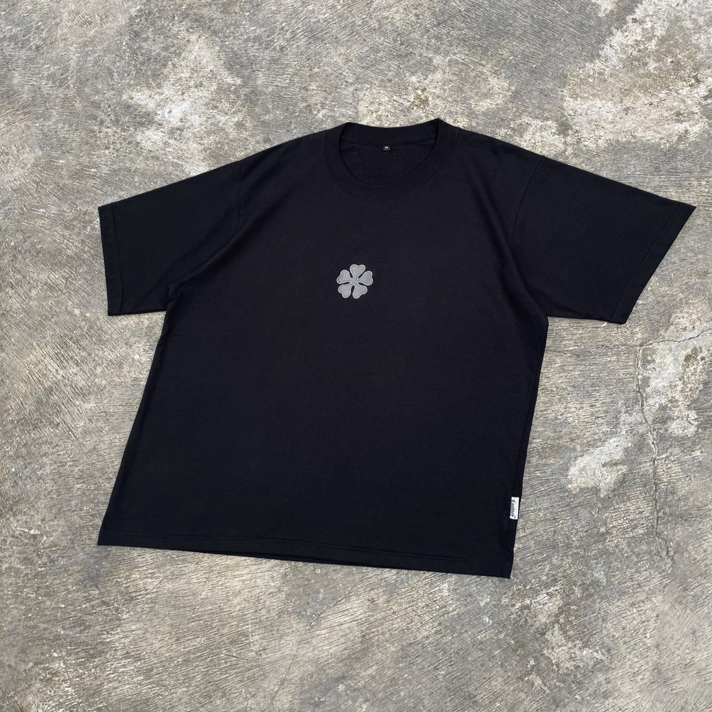 ASTA FIVE CLOVER TEE