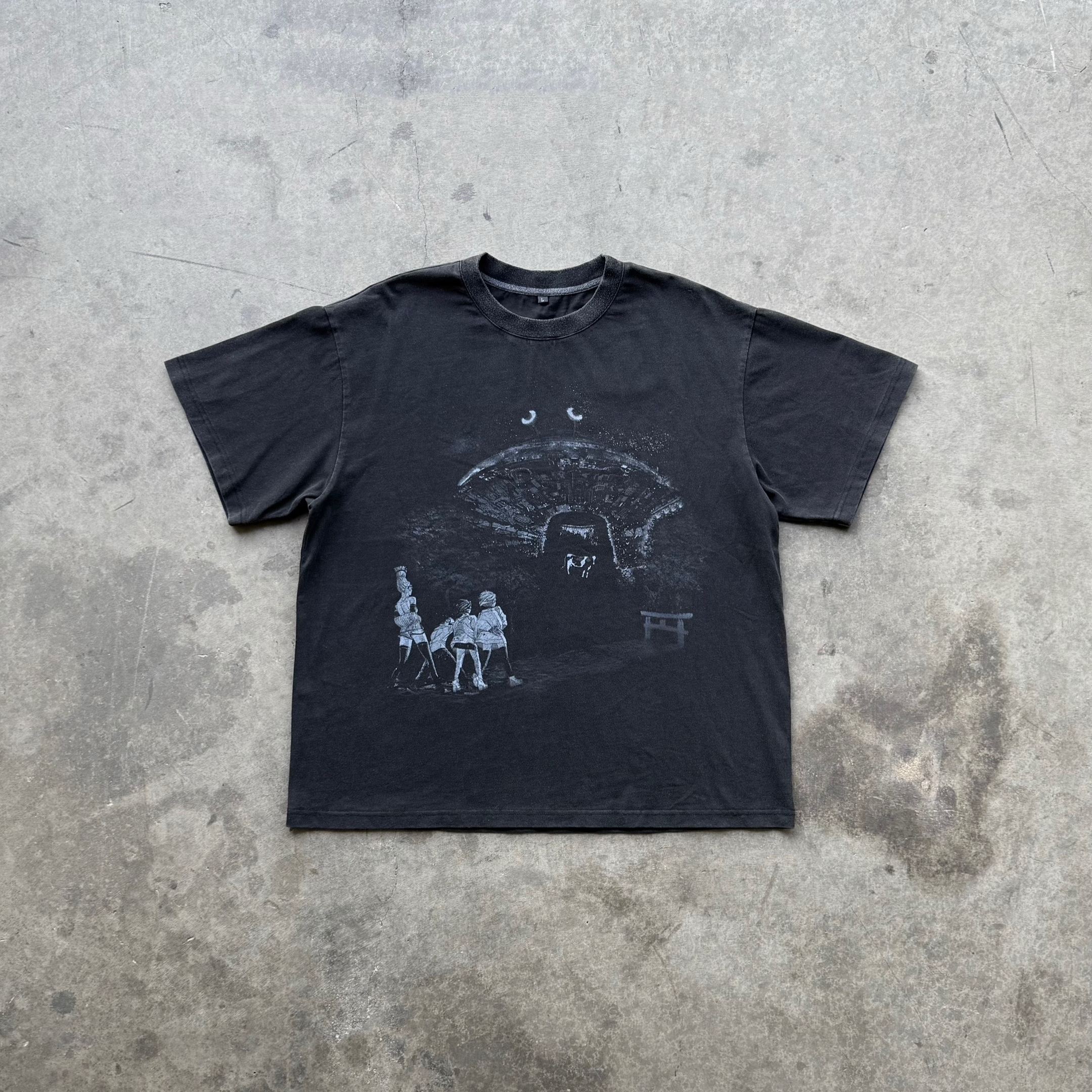 Cow abduction tee