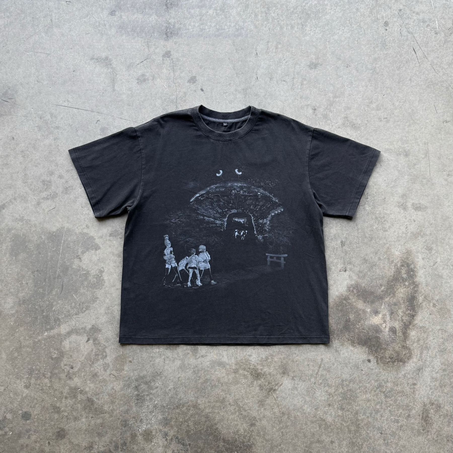 Cow abduction tee