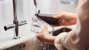 Au&szlig;ergew&ouml;hnlich leicht zu reinigen mit LatteGo: 2 Teile, keine Schl&auml;uche