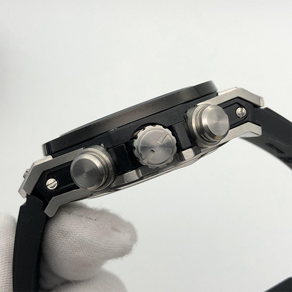 BIG BANG 411.NM.1170.RX 45MM