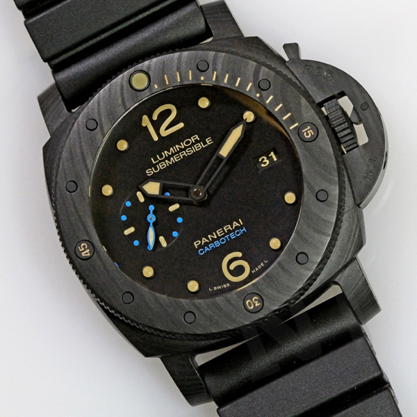 Luminor Submersible 1950 Carbotech™ Three Days Automatic PAM00616 47mm