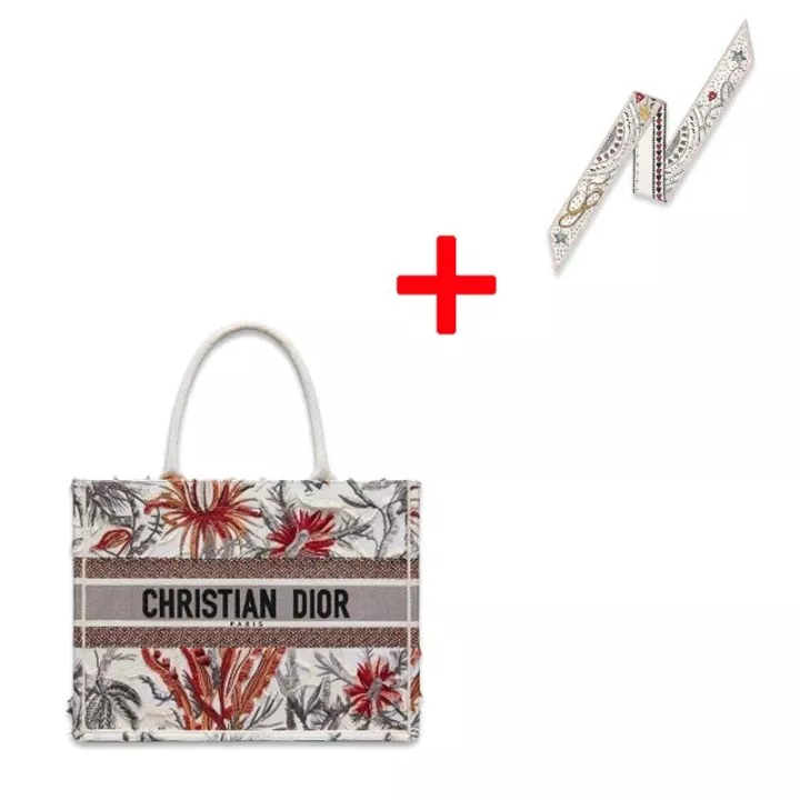【压倒的lowest price challenge】Difficult to obtain! 20SS☆DIOR☆BOOK TOTE Camouflage☆Bag☆