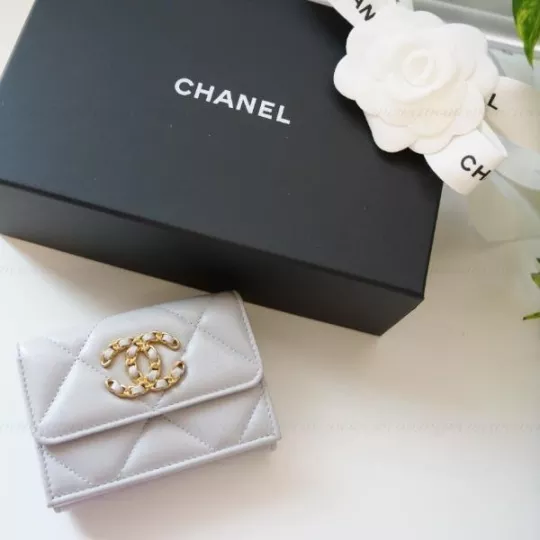 Arrive immediately∞ Domestic ■19 Small Flap Wallet