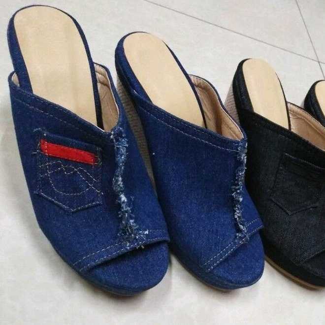 Women's peep toe denim platform wedge slide sandals