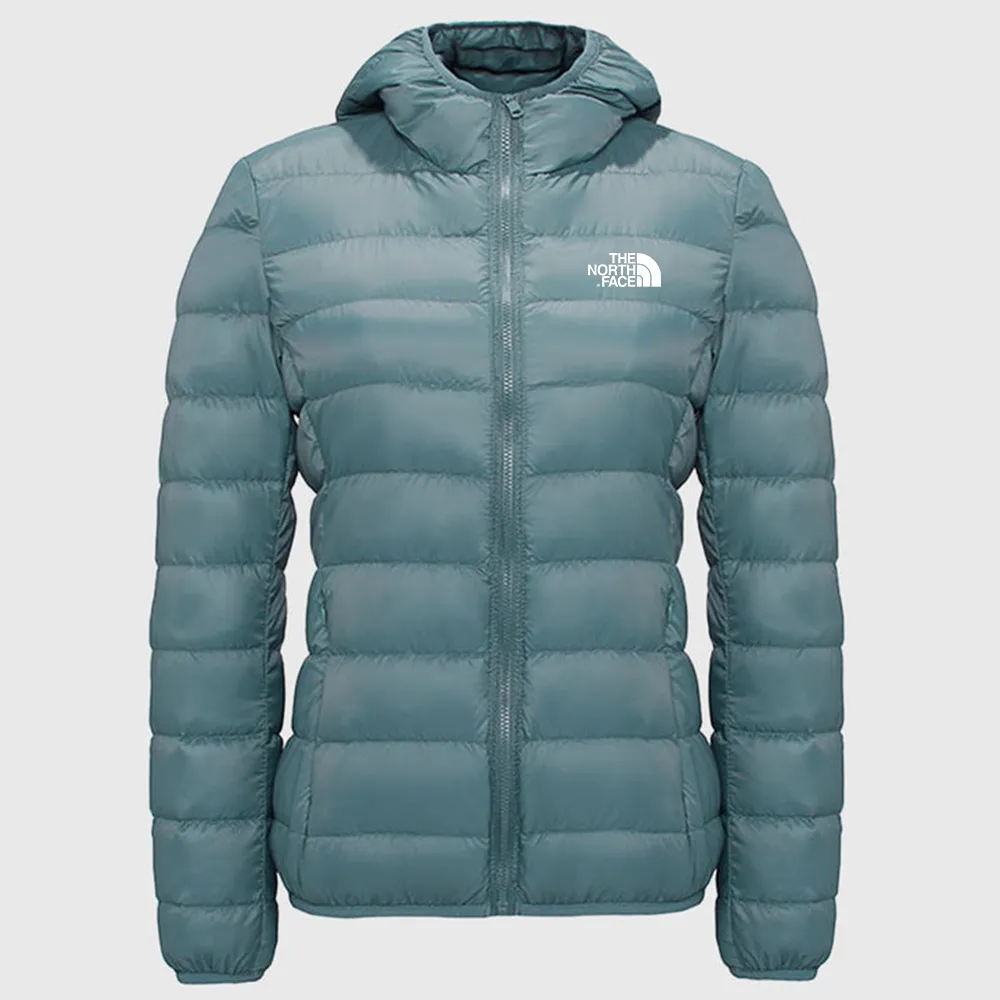 Chaqueta extragrande con capucha y plum��n plegable