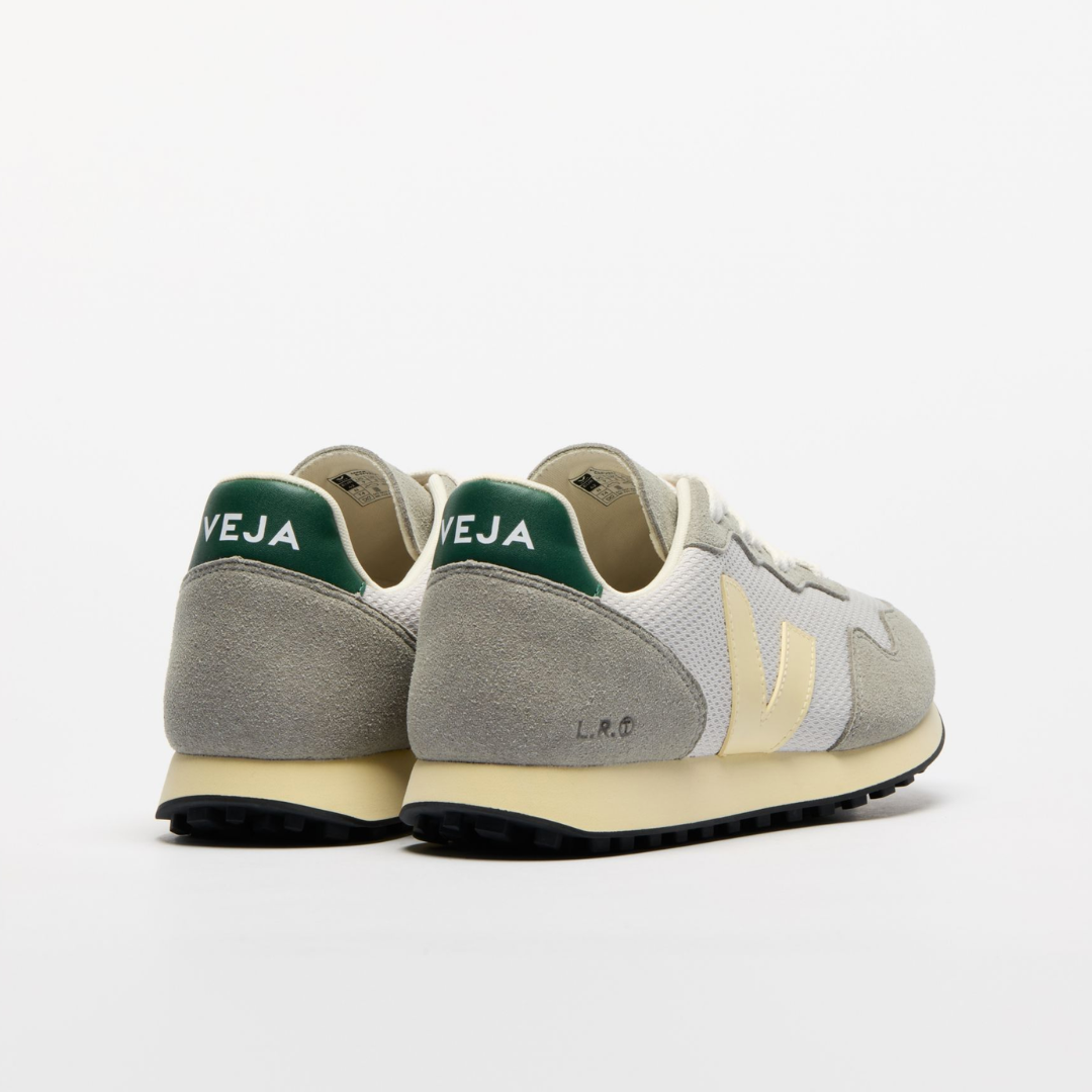 SDU Alveomesh in Light Grey Butter from Veja