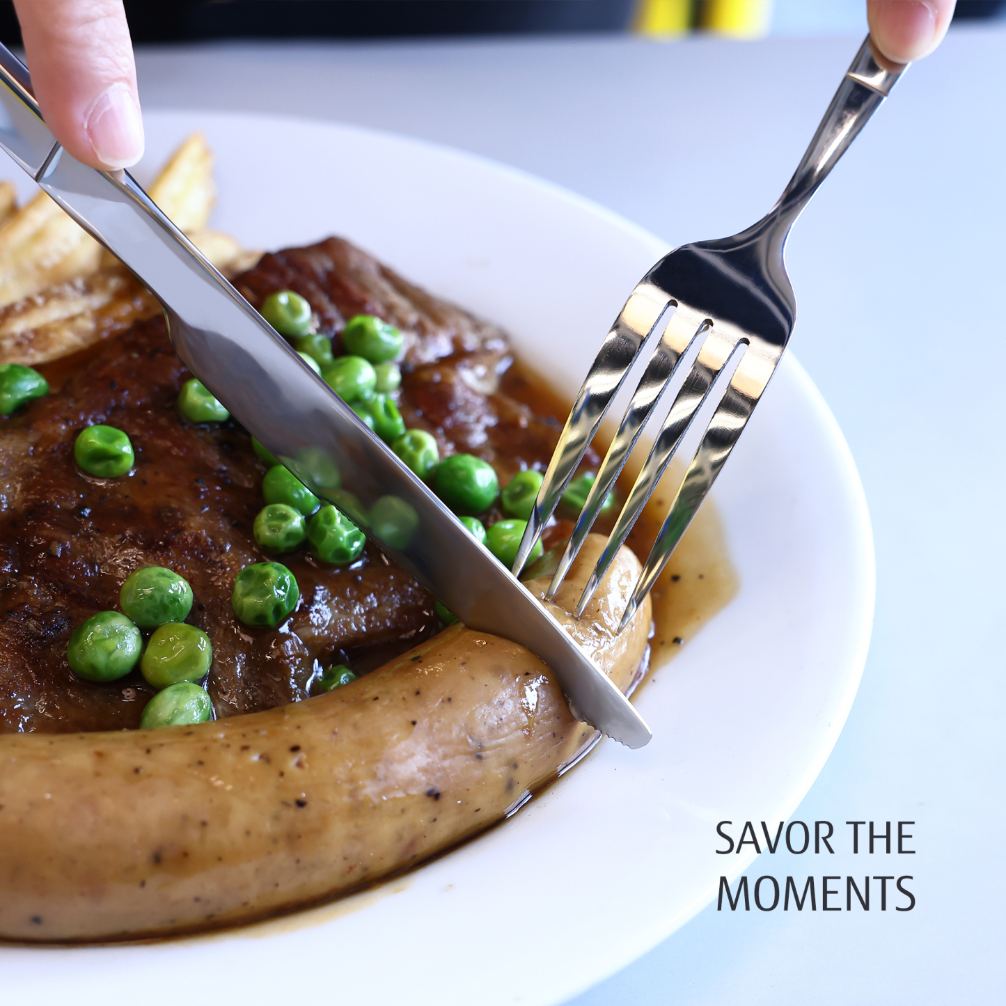 {Hecef Kitchenware}{knife}{cheese board}