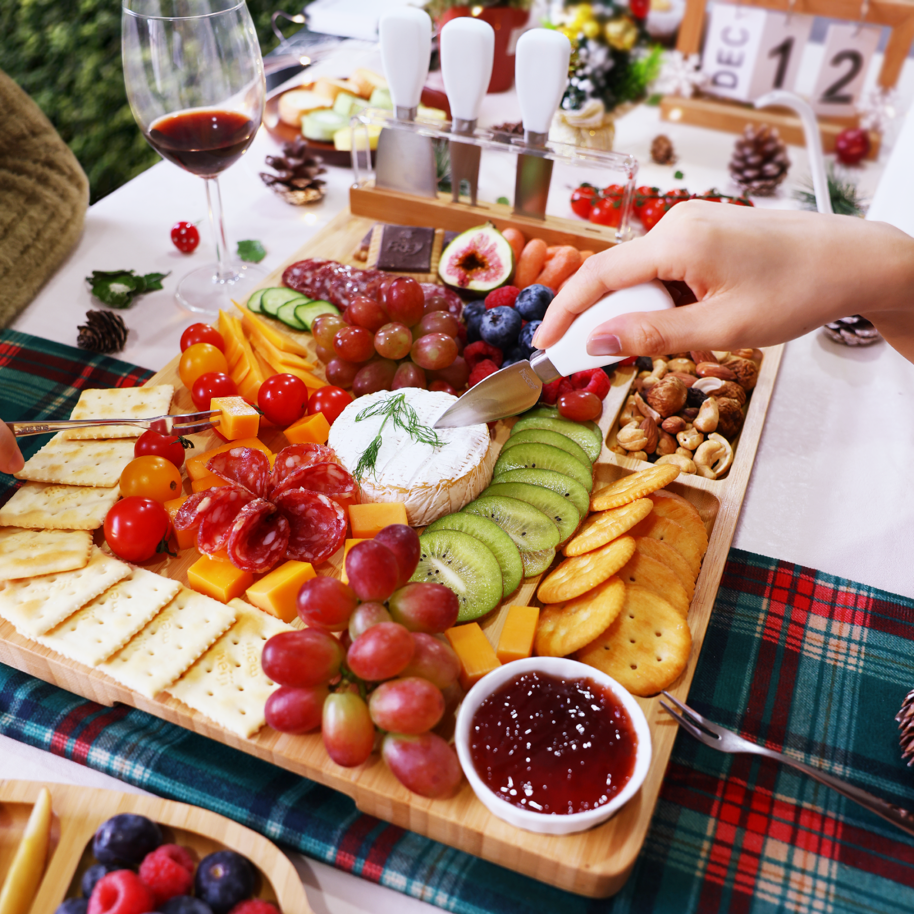 Hecef Bamboo Cheese Board and Knife Set, 13-Piece Large Charcuterie Serving Tray, 17 in