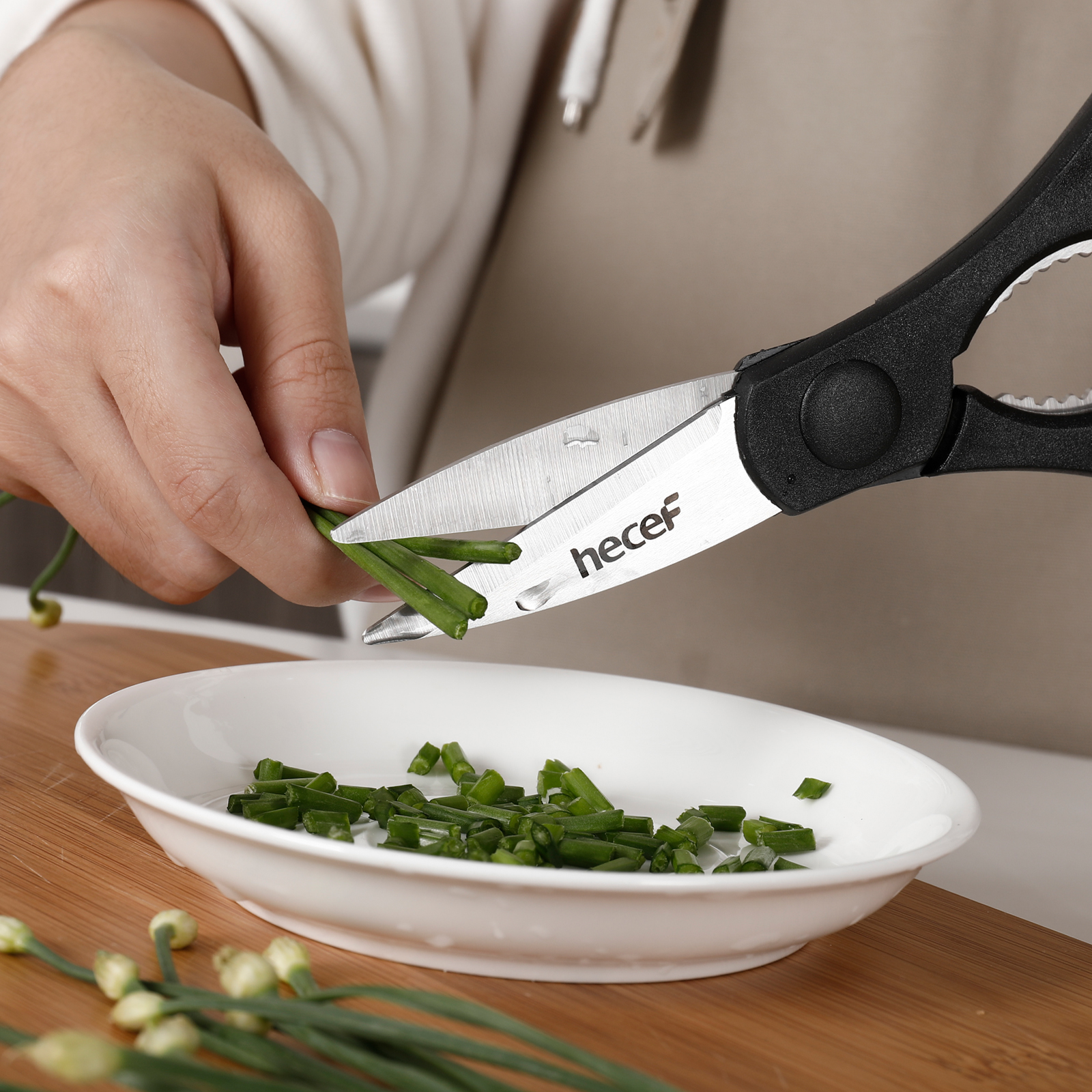 Hecef 14-Piece Black Knife Set with Block, Ultra-Sharp Stainless Steel Kitchen Knives with Comfortable Grip