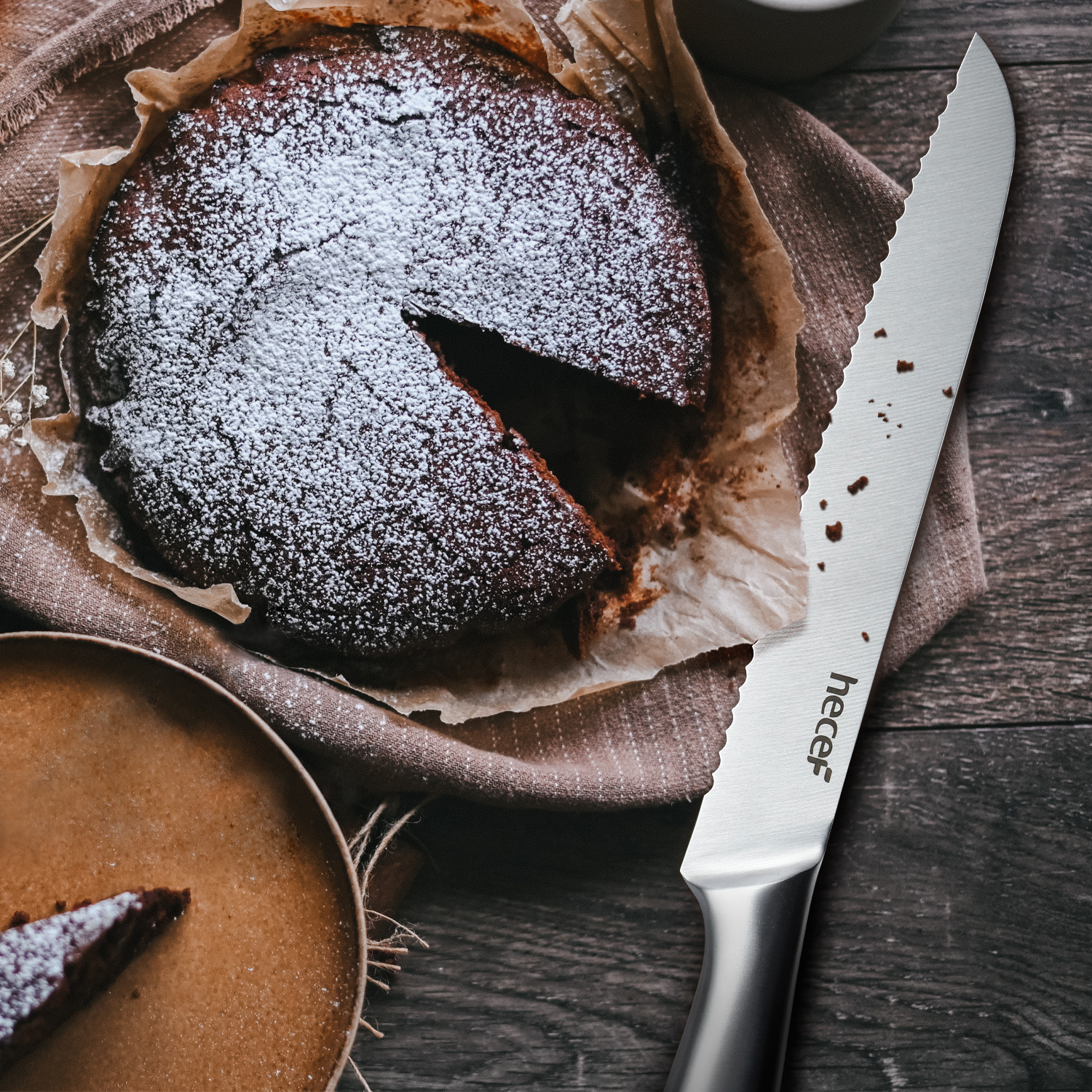 {Hecef Kitchenware}{knife}{cheese board}