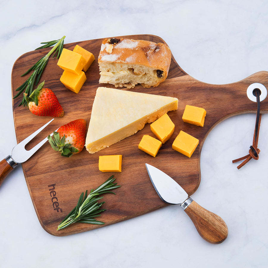 {Hecef Kitchenware}{knife}{cheese board}