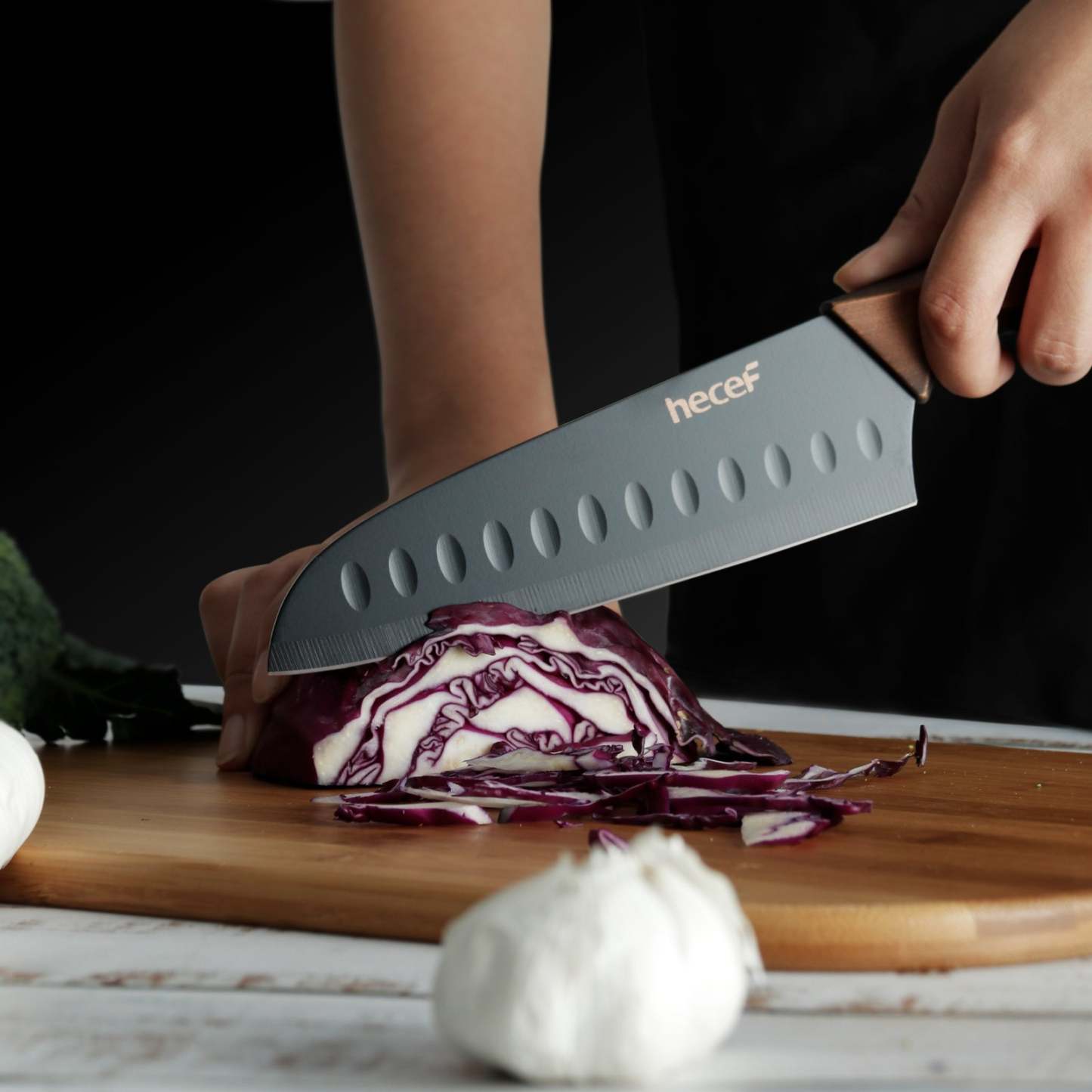 {Hecef Kitchenware}{knife}{cheese board}