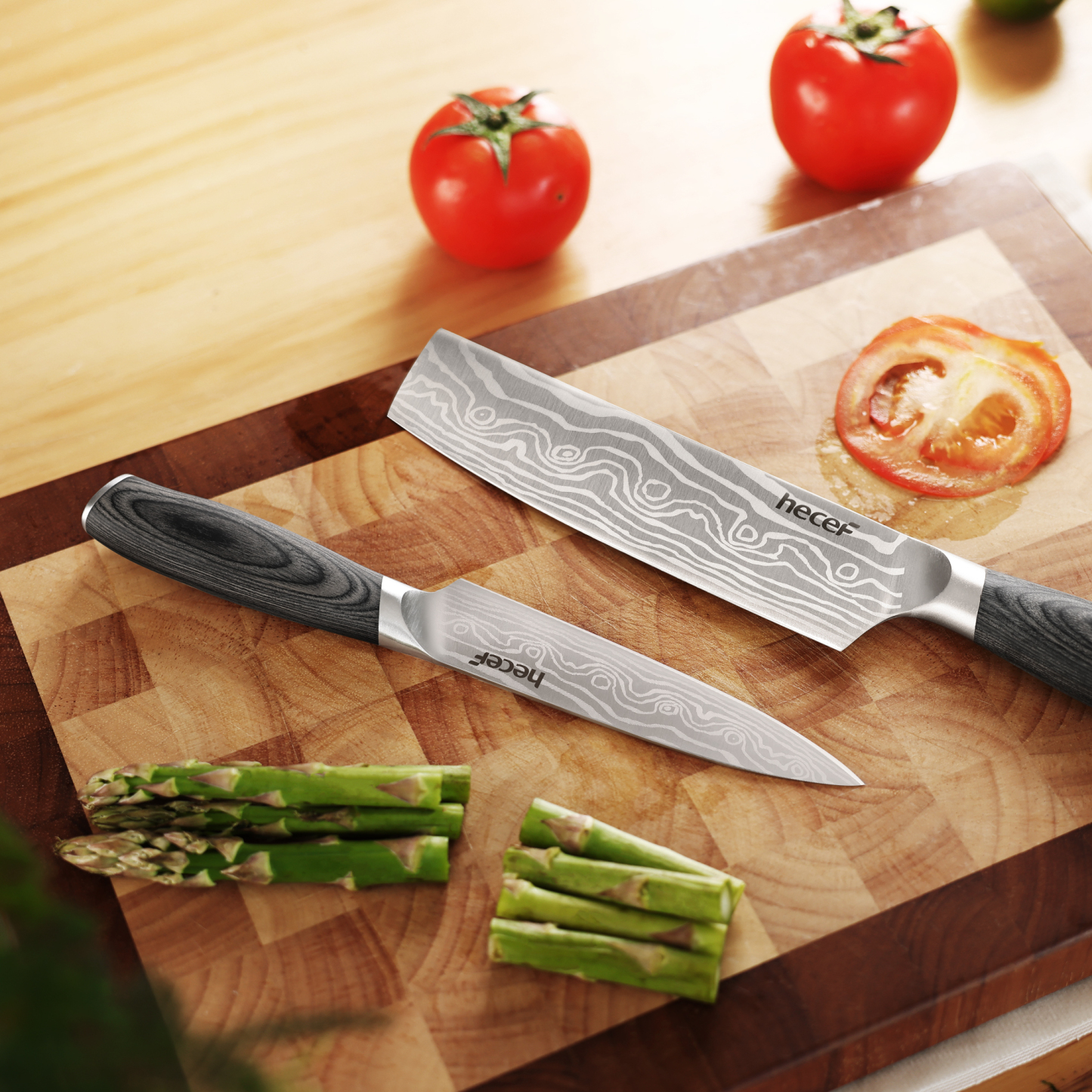Hecef 8-Inch Chef Knife with Japanese Damascus Pattern and Ergonomic Wood Handle