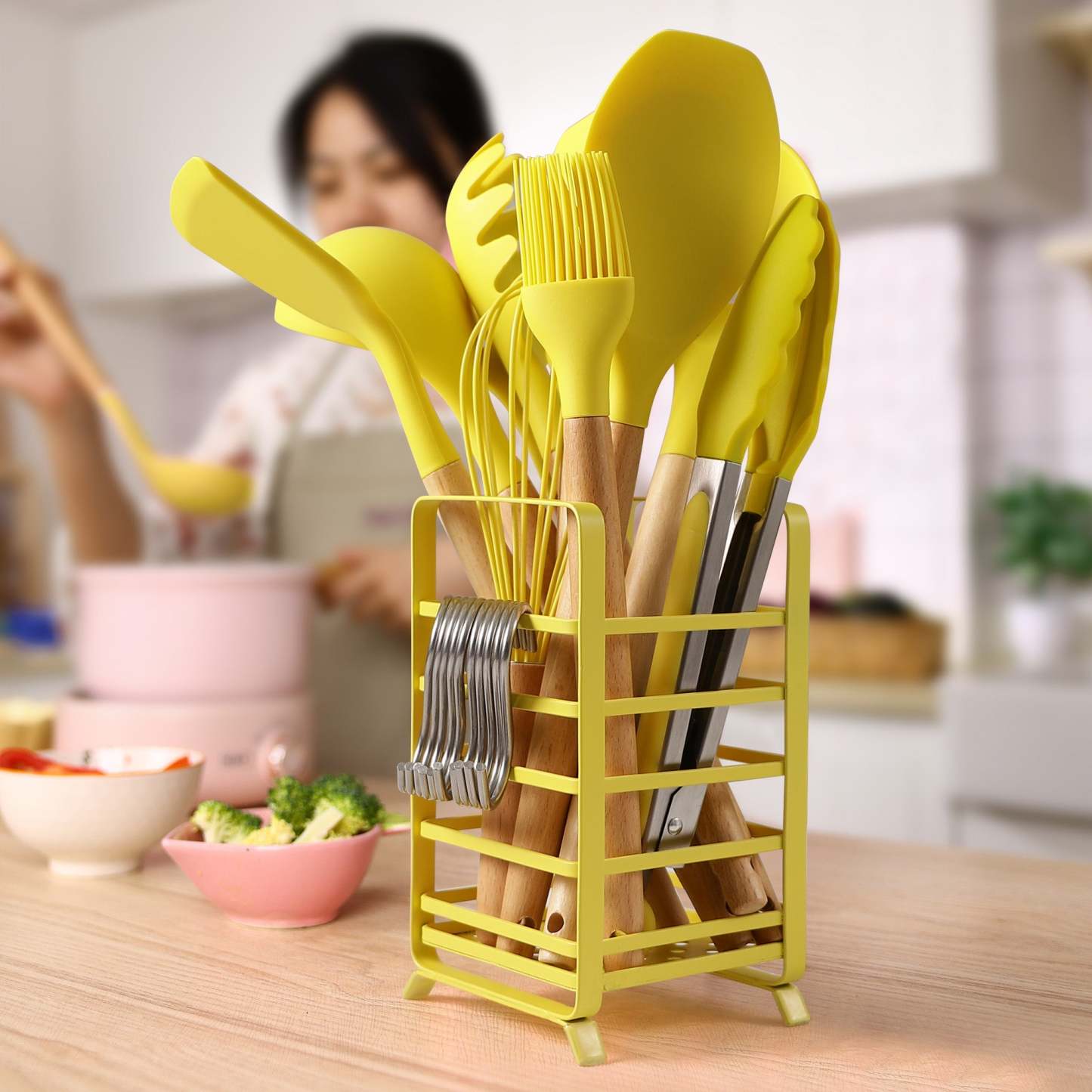 Hecef 32 PCS Kitchen Utensils Set, Silicone Cooking Utensils Set with Stainless Steel Holder, 446°F Heat Resistant Food Grade Kitchen Gadgets Tools Set Wooden Handle for Nonstick Cookware - Hecef Kitchen