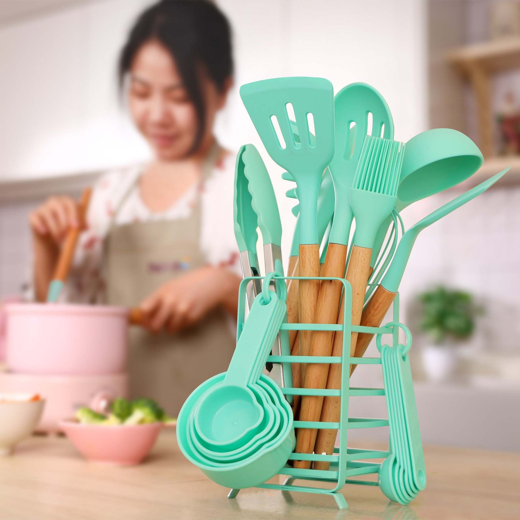 Hecef 32 PCS Kitchen Utensils Set, Silicone Cooking Utensils Set with Stainless Steel Holder, 446°F Heat Resistant Food Grade Kitchen Gadgets Tools Set Wooden Handle for Nonstick Cookware - Hecef Kitchen