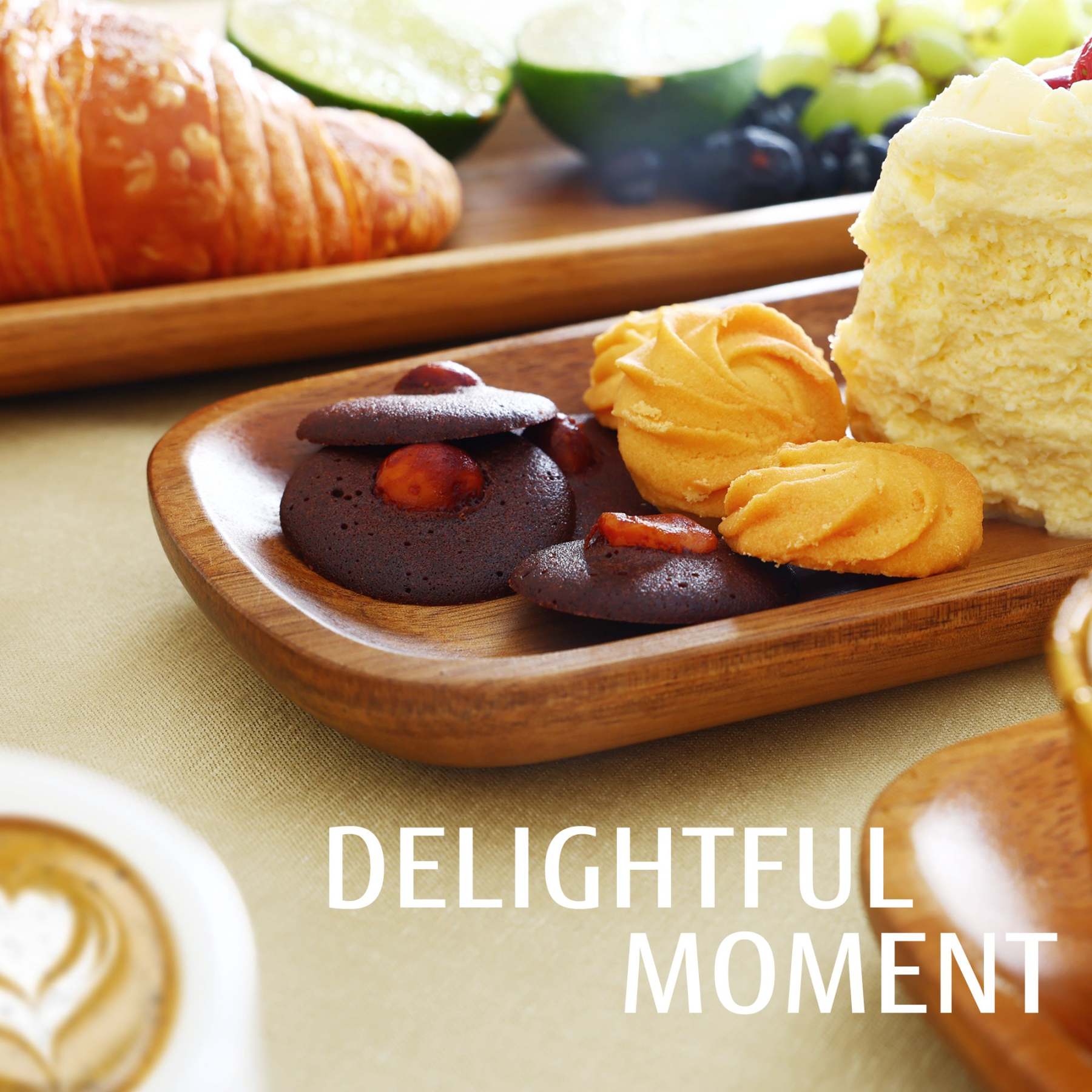{Hecef Kitchenware}{knife}{cheese board}