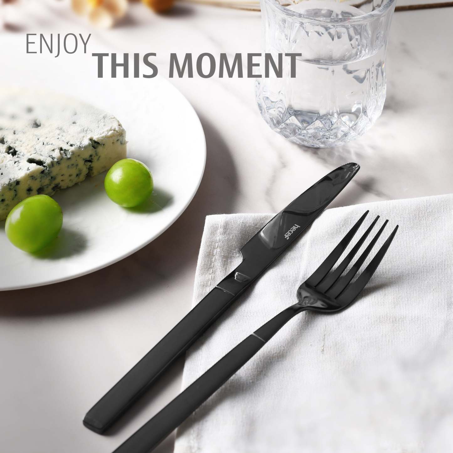 {Hecef Kitchenware}{knife}{cheese board}