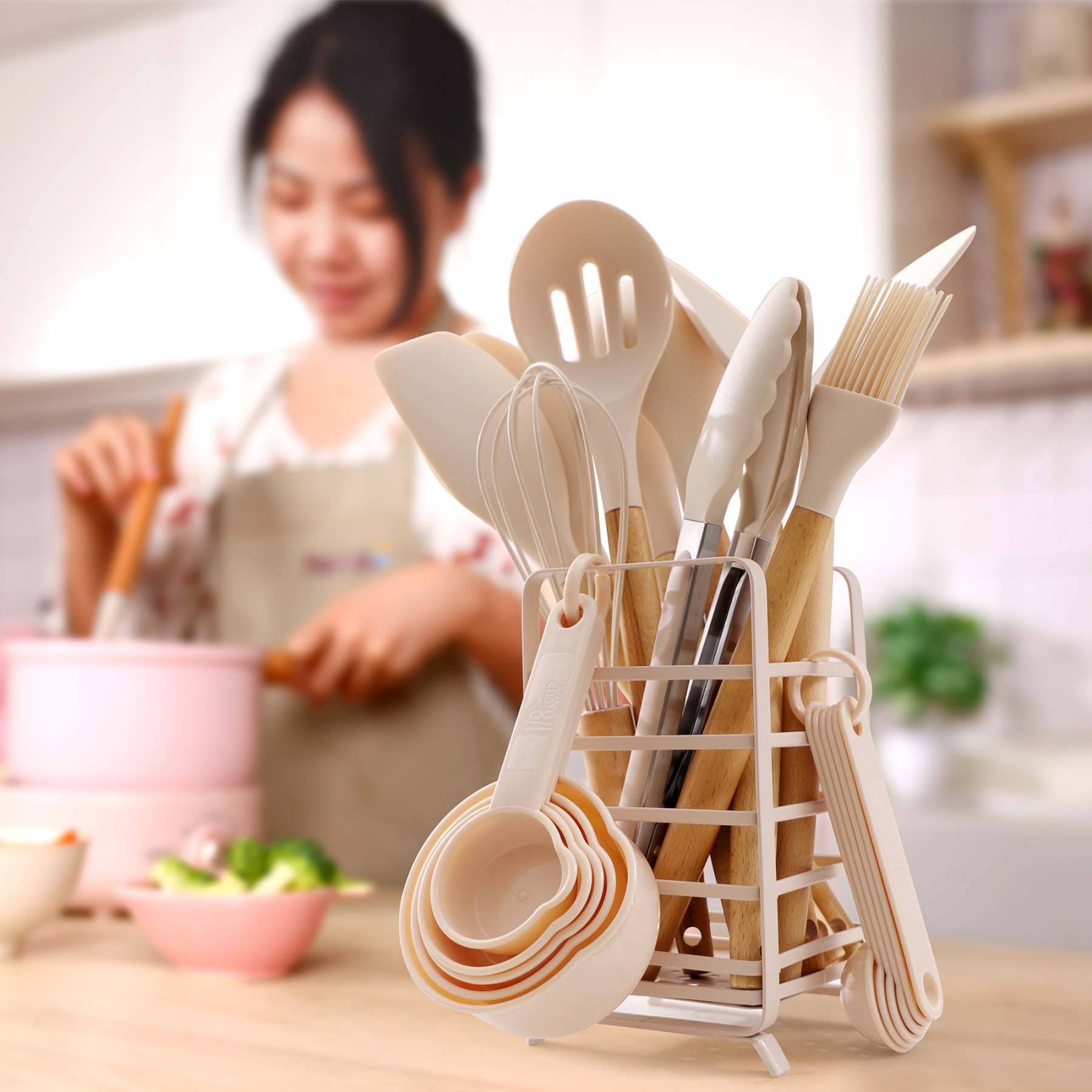 Hecef 32 PCS Kitchen Utensils Set, Silicone Cooking Utensils Set with Stainless Steel Holder, 446°F Heat Resistant Food Grade Kitchen Gadgets Tools Set Wooden Handle for Nonstick Cookware - Hecef Kitchen