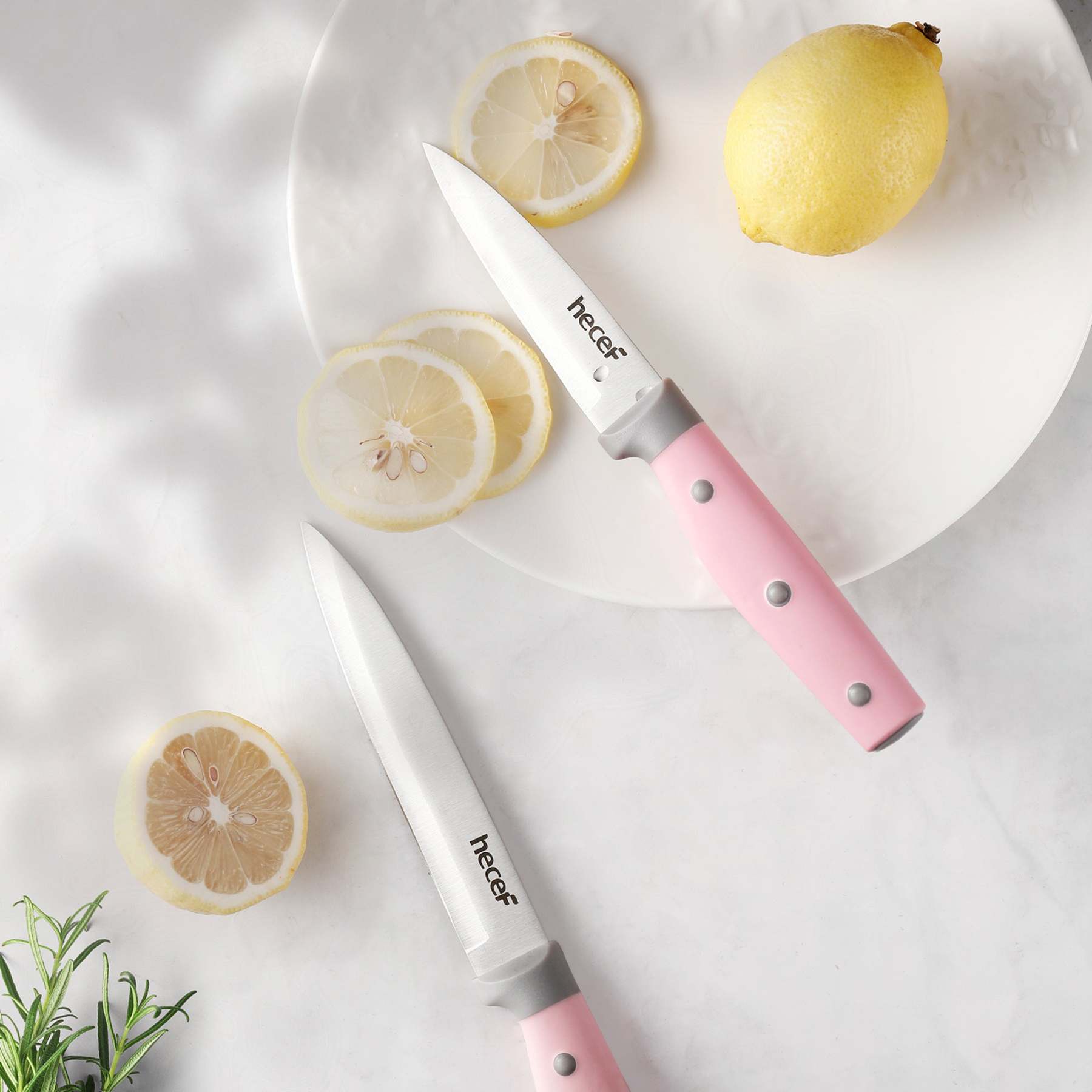 {Hecef Kitchenware}{knife}{cheese board}