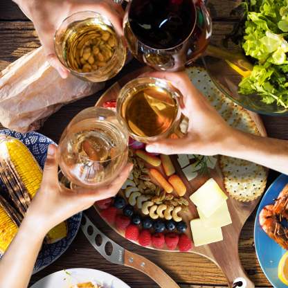 {Hecef Kitchenware}{knife}{cheese board}