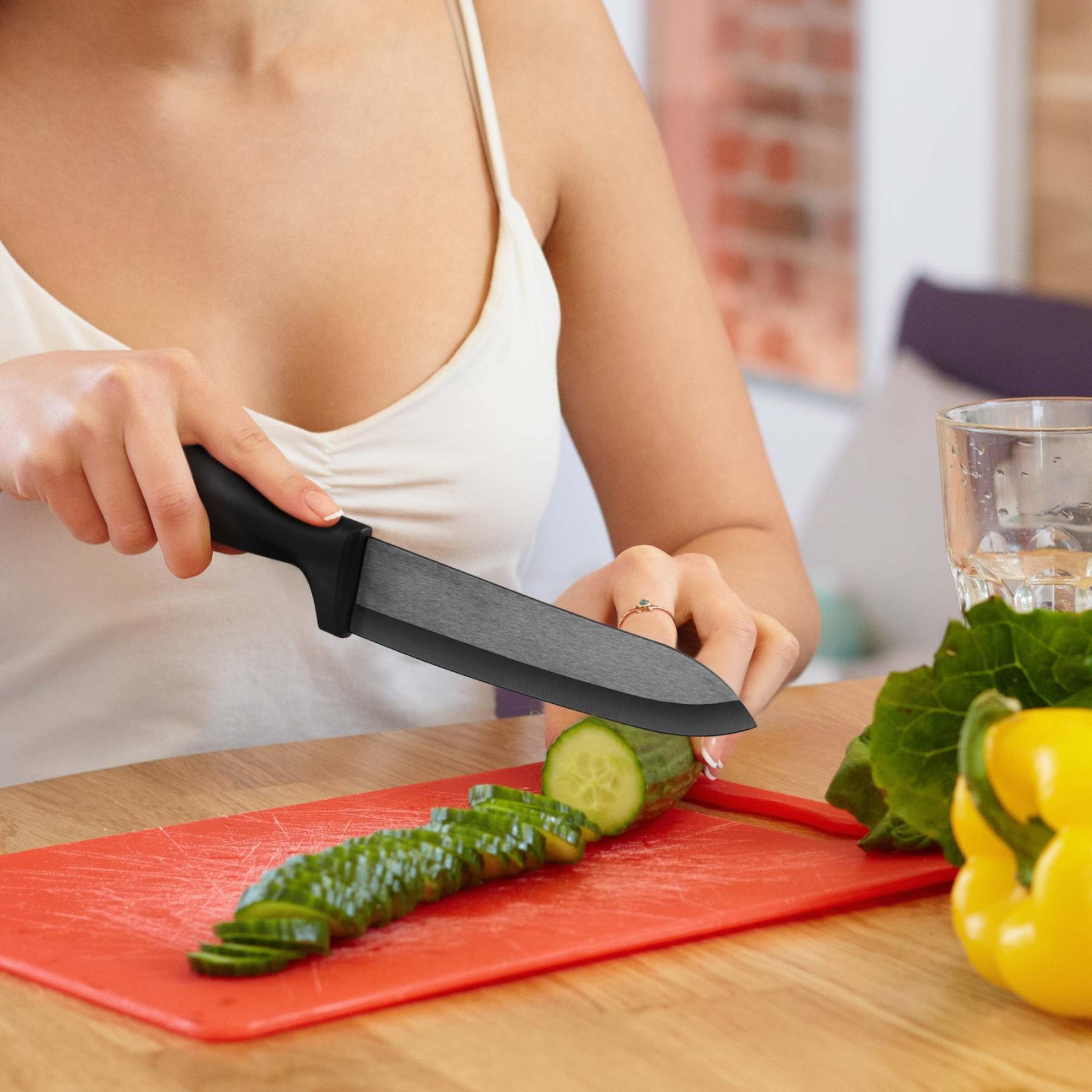 {Hecef Kitchenware}{knife}{cheese board}