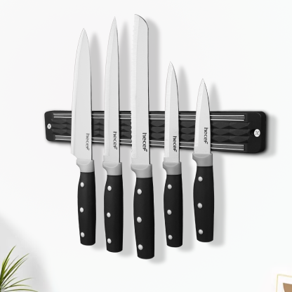 {Hecef Kitchenware}{knife}{cheese board}